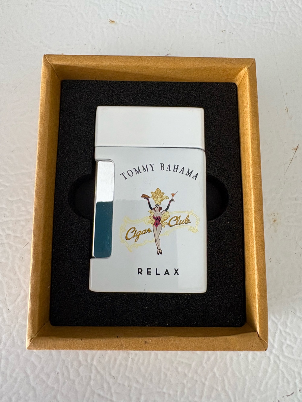 Tommy Bahama Cigar Club Flip Top Lighter White/Silver Model TB1730